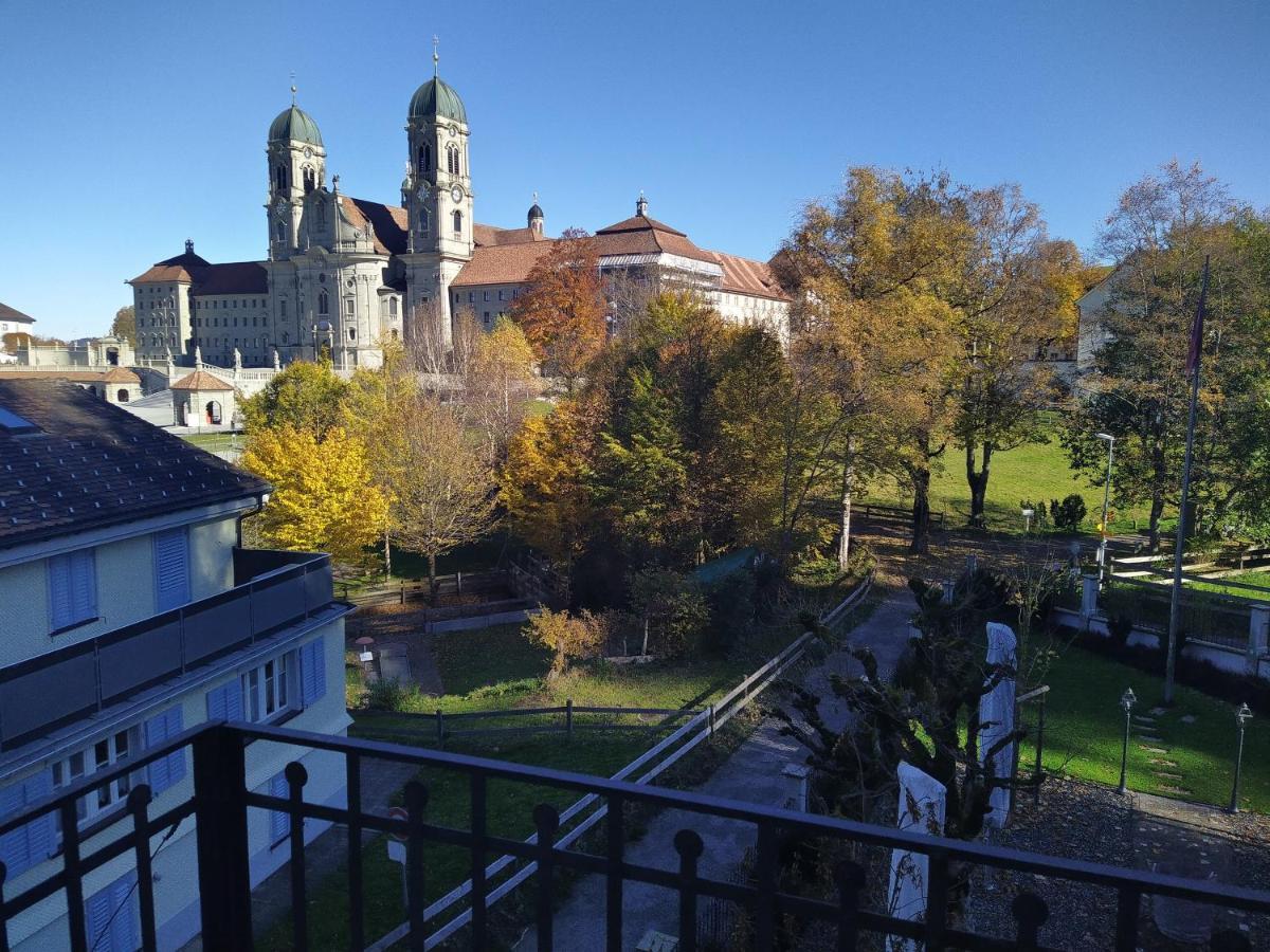 Gasthaus Meinradsberg Einsiedeln Esterno foto