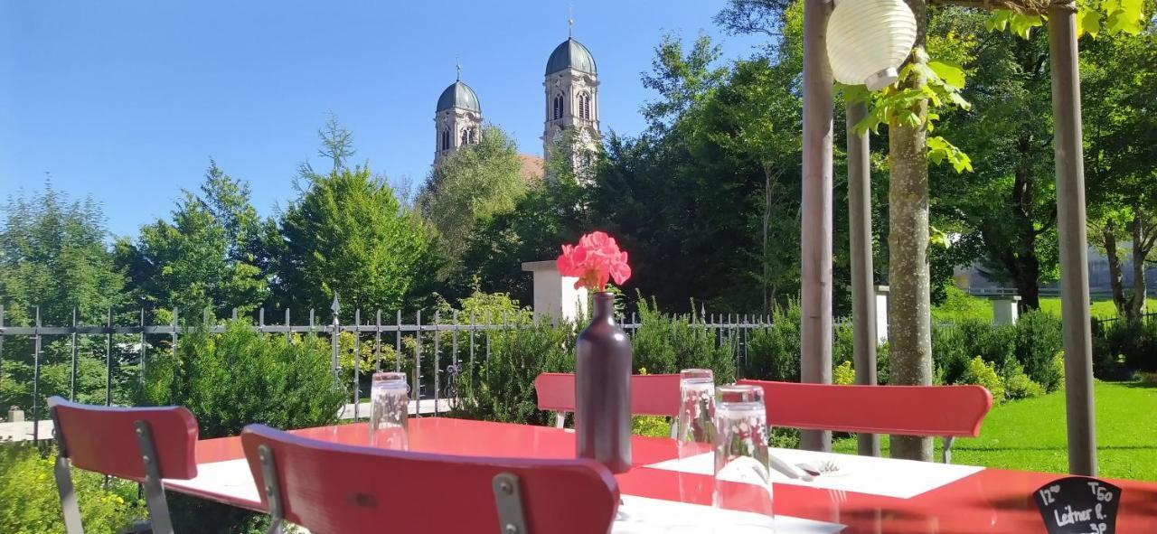 Gasthaus Meinradsberg Einsiedeln Esterno foto
